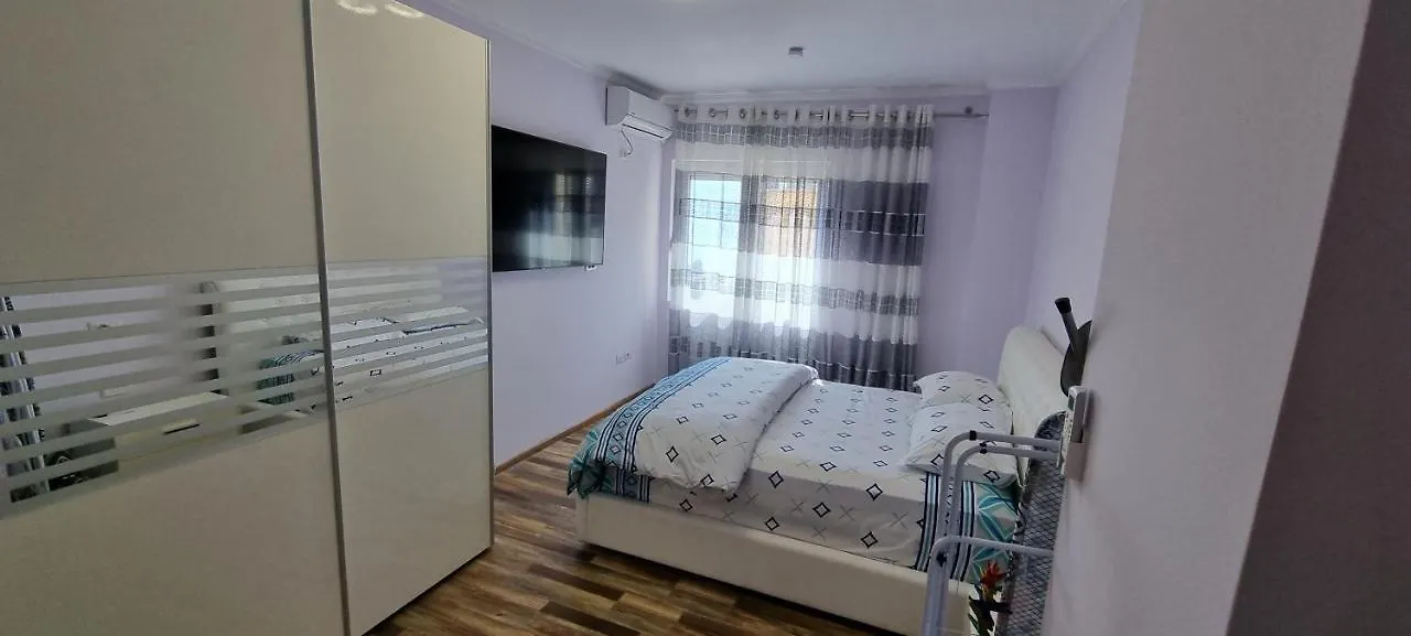 Apartment Sea View Durres 0*,